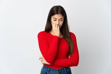 Brezilyalı genç pazarlamacı kız izole edilmiş geçmişinde şüpheleri var.