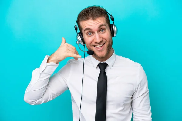 Telemarketer Caucasian Man Working Headset Isolated Blue Background Making Phone — Stock Photo, Image