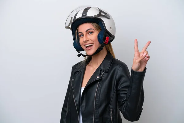 Jonge Kaukasische Vrouw Met Een Motorfiets Helm Geïsoleerd Witte Achtergrond — Stockfoto