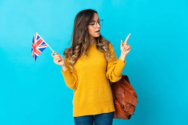 Junge Hispanische Frau Mit Einer Flagge Des Vereinigten Königreichs Auf — Stockfoto