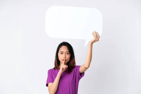 Young Vietnamese Woman Isolated White Background Holding Empty Speech Bubble — Stock Photo, Image