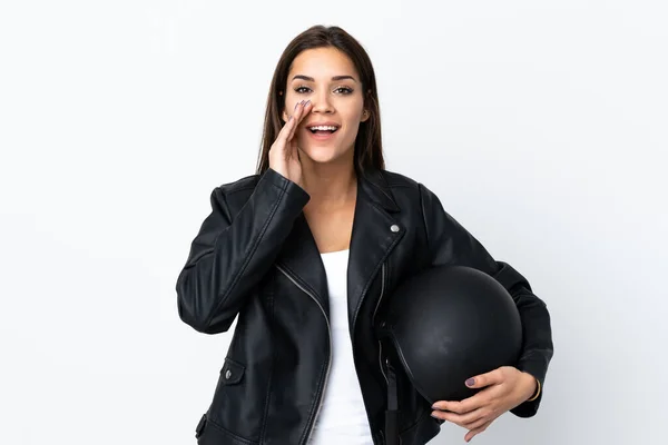 Chica Caucásica Sosteniendo Casco Motocicleta Sobre Fondo Blanco Gritando Con — Foto de Stock