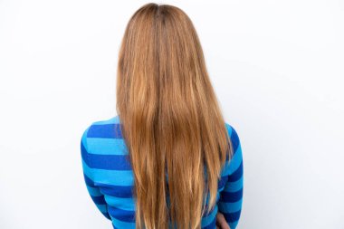 Beyaz arka planda izole edilmiş beyaz bir beyaz kadın.