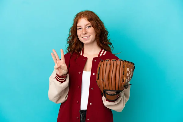 ティーンRedhead女の子とともに野球手袋絶縁上の青背景幸せとカウント3とともに指 — ストック写真