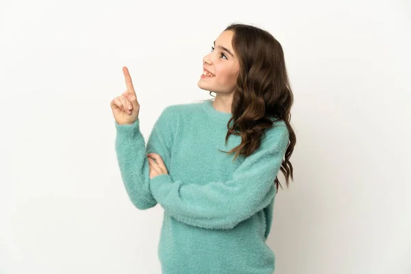 Pequeña Chica Caucásica Aislada Sobre Fondo Blanco Apuntando Una Gran — Foto de Stock