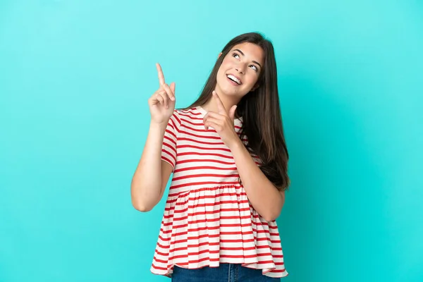 Young Brazilian Woman Isolated Blue Background Pointing Index Finger Great — Stockfoto