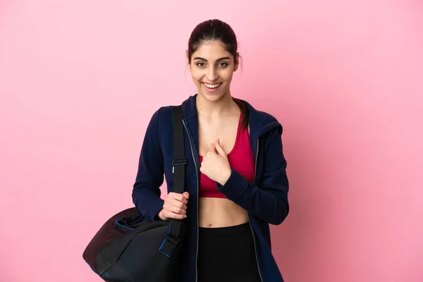 Jeune Femme Caucasienne Sportive Avec Sac Sport Isolé Sur Fond — Photo