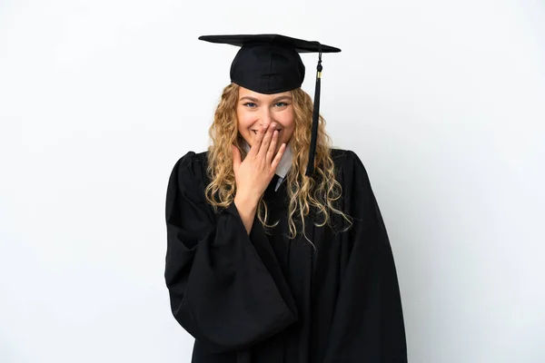 Νεαρός Απόφοιτος Πανεπιστημίου Απομονώνονται Λευκό Φόντο Χαρούμενος Και Χαμογελά Καλύπτοντας — Φωτογραφία Αρχείου