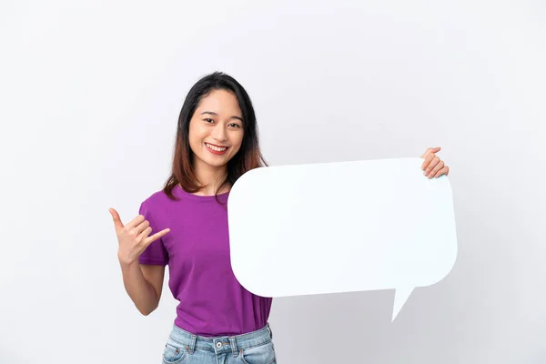 Jonge Vietnamese Vrouw Geïsoleerd Witte Achtergrond Met Een Lege Spraak — Stockfoto
