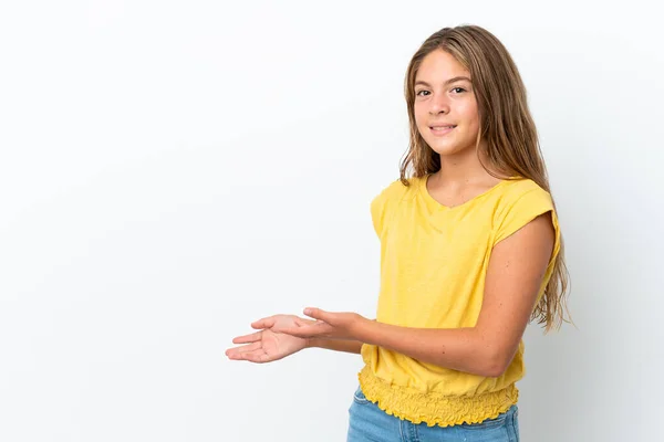 Klein Blank Meisje Geïsoleerd Witte Achtergrond Reikende Handen Aan Zijkant — Stockfoto