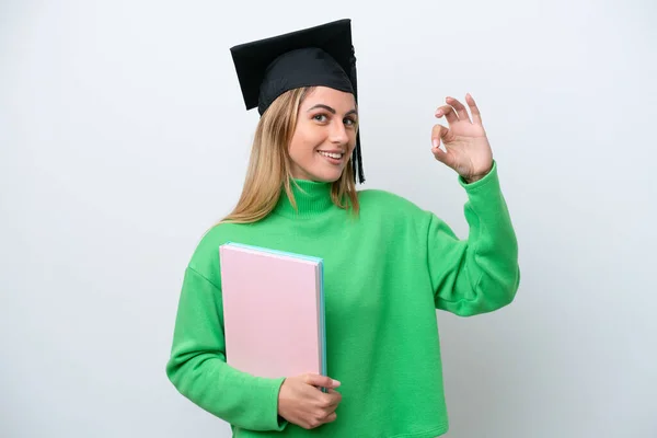 Jovem Universitária Graduada Mulher Isolada Fundo Branco Mostrando Sinal Com — Fotografia de Stock