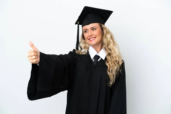 Jovem Universitária Graduada Mulher Isolada Fundo Branco Dando Gesto Polegares — Fotografia de Stock