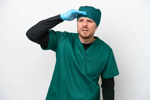 Surgeon Brazilian Man Green Uniform Isolated White Background Looking Far — Φωτογραφία Αρχείου