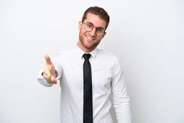 Jong Bedrijf Kaukasische Man Geïsoleerd Witte Achtergrond Schudden Handen Voor — Stockfoto