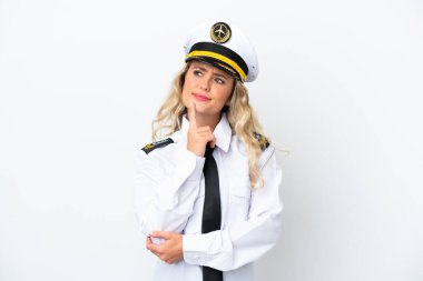 Brezilya uçağı pilotu beyaz arka planda izole edildi.