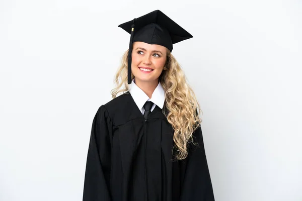 Jovem Universitária Graduada Mulher Isolada Fundo Branco Pensando Uma Ideia — Fotografia de Stock
