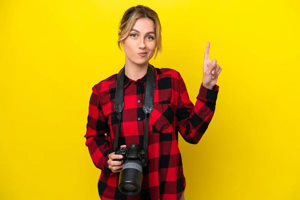 Uruguayan Photographer Woman Isolated Yellow Background Pointing Index Finger Great —  Fotos de Stock