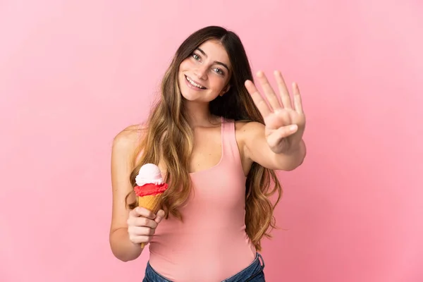 Jeune Femme Caucasienne Avec Une Crème Glacée Cornet Isolé Sur — Photo