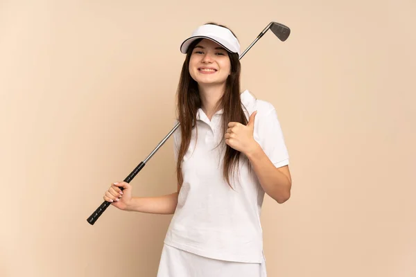 Joven Chica Ucraniana Aislada Sobre Fondo Beige Jugando Golf Con — Foto de Stock