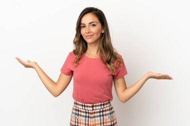 Tecrit edilmiş genç bir kadının şüpheleri var.