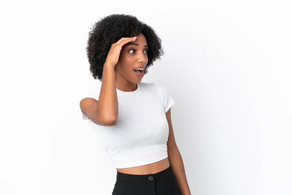 Young African American Woman Isolated White Background Surprise Expression While — Stock Photo, Image