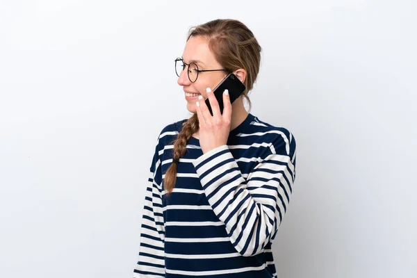 Giovane Donna Caucasica Isolata Sfondo Bianco Mantenere Una Conversazione Con — Foto Stock