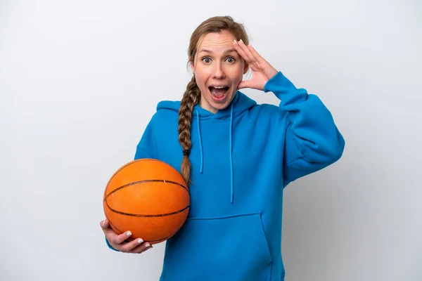 Young Caucasian Woman Playing Basketball Isolated White Background Surprise Expression — Foto Stock