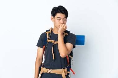 Dağcı Çinlinin beyaz bir geçmişi var. Şüpheleri var.