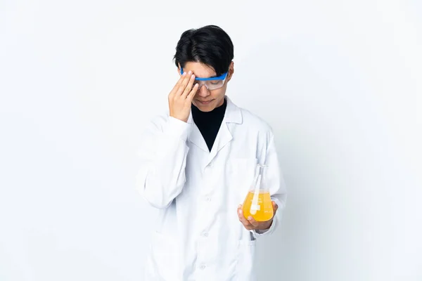 Joven Científico Chino Aislado Sobre Fondo Blanco Con Expresión Cansada — Foto de Stock