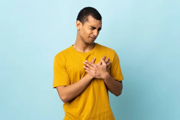 African American Man Isolated Background Having Pain Heart — Stockfoto