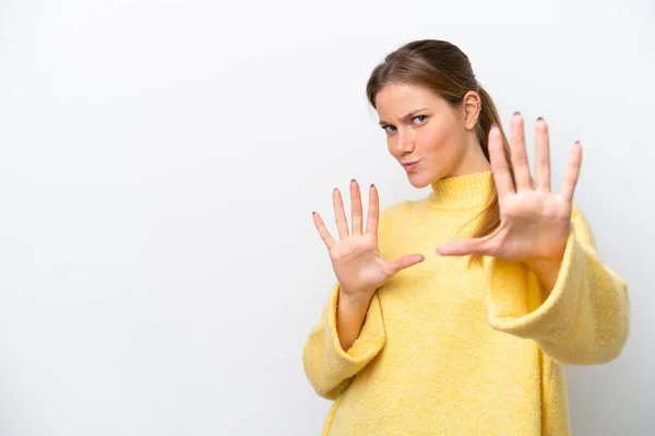 Jonge Blanke Vrouw Geïsoleerd Witte Achtergrond Nerveus Stretching Handen Naar — Stockfoto