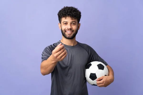 Handsome Moroccan Young Football Player Man Isolated Purple Background Making — Stock Photo, Image