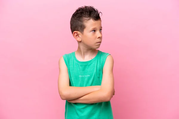 Little Caucasian Boy Isolated Pink Background Keeping Arms Crossed — Foto Stock