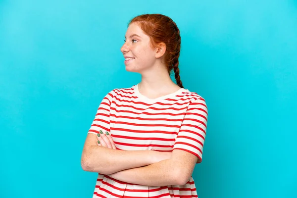 Young Reddish Woman Isolated Blue Background Happy Smiling — Foto de Stock
