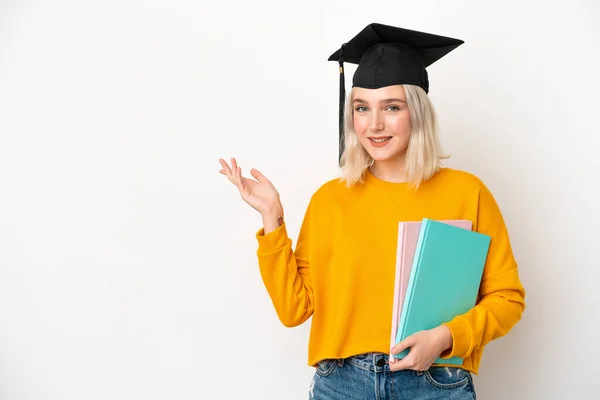 Giovane Universitaria Donna Caucasica Laureata Isolato Sfondo Bianco Allungando Mani — Foto Stock