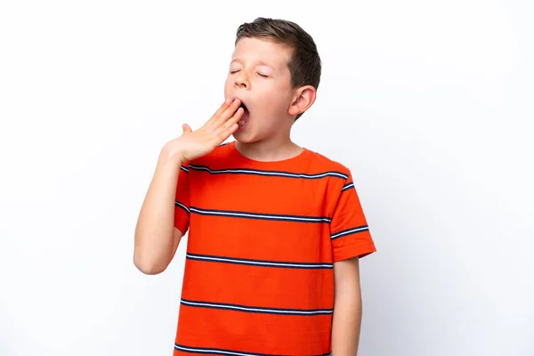 Piccolo Ragazzo Isolato Sfondo Bianco Sbadigliando Coprendo Bocca Spalancata Con — Foto Stock