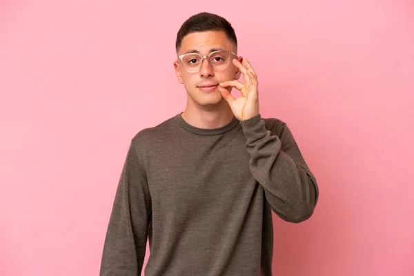 Young Brazilian Man Isolated Pink Background Showing Sign Silence Gesture — Stock Photo, Image
