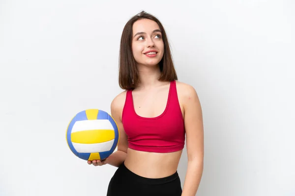 Молода Українка Грає Волейбол Ізольована Білому Фоні Думає Про Ідею — стокове фото