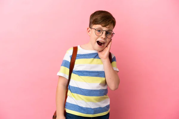 Little Redhead Caucasian Boy Isolated Pink Background Surprise Shocked Facial — Photo