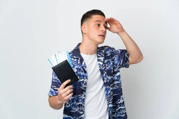 Young Caucasian Man Isolated White Background Vacation Passport Plane Tickets — Φωτογραφία Αρχείου