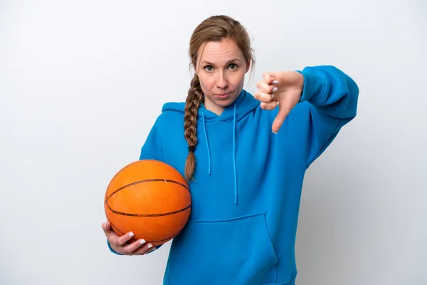 Giovane Donna Caucasica Che Gioca Basket Isolato Sfondo Bianco Mostrando — Foto Stock