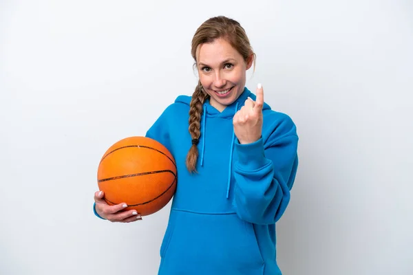 Jonge Kaukasische Vrouw Spelen Basketbal Geïsoleerd Witte Achtergrond Doen Komende — Stockfoto