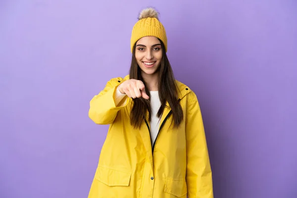 Young Caucasian Woman Wearing Rainproof Coat Isolated Purple Background Surprised — Φωτογραφία Αρχείου