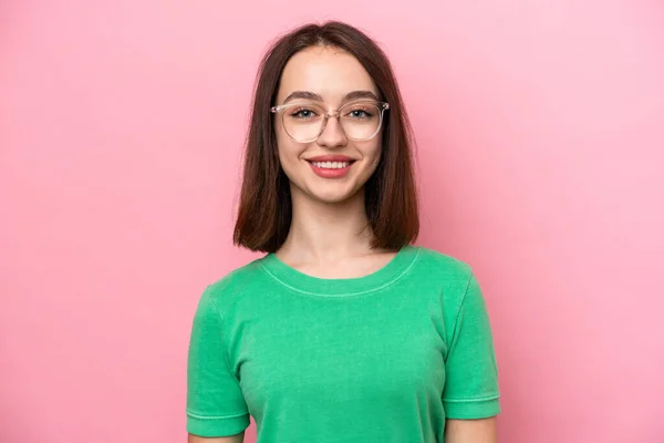 Joven Ucraniana Aislada Sobre Fondo Rosa Con Gafas Con Expresión —  Fotos de Stock