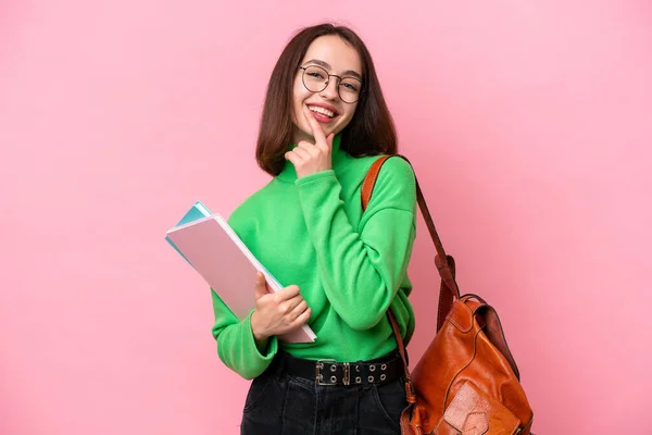 Junge Studentin Ukrainerin Isoliert Auf Rosa Hintergrund Glücklich Und Lächelnd — Stockfoto