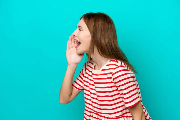 Young English Woman Isolated Blue Background Shouting Mouth Wide Open — Foto Stock