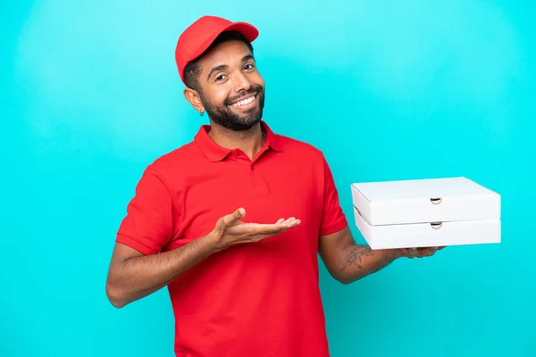 Livraison Pizza Homme Brésilien Avec Uniforme Travail Ramasser Des Boîtes — Photo