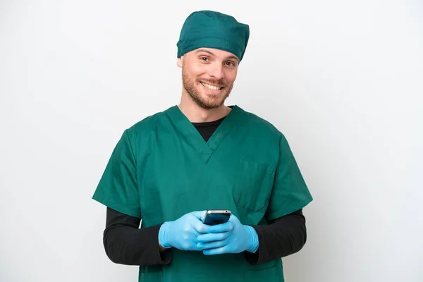 Chirurg Braziliaanse Man Groen Uniform Geïsoleerd Witte Achtergrond Verzenden Van — Stockfoto