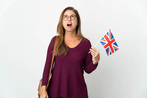 Brasilianerin Mittleren Alters Mit Einer Britischen Flagge Auf Weißem Hintergrund — Stockfoto