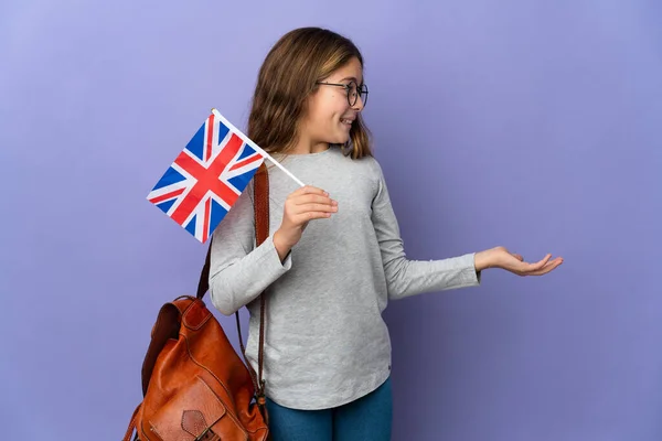 Child Holding United Kingdom Flag Isolated Background Surprise Expression While — 스톡 사진